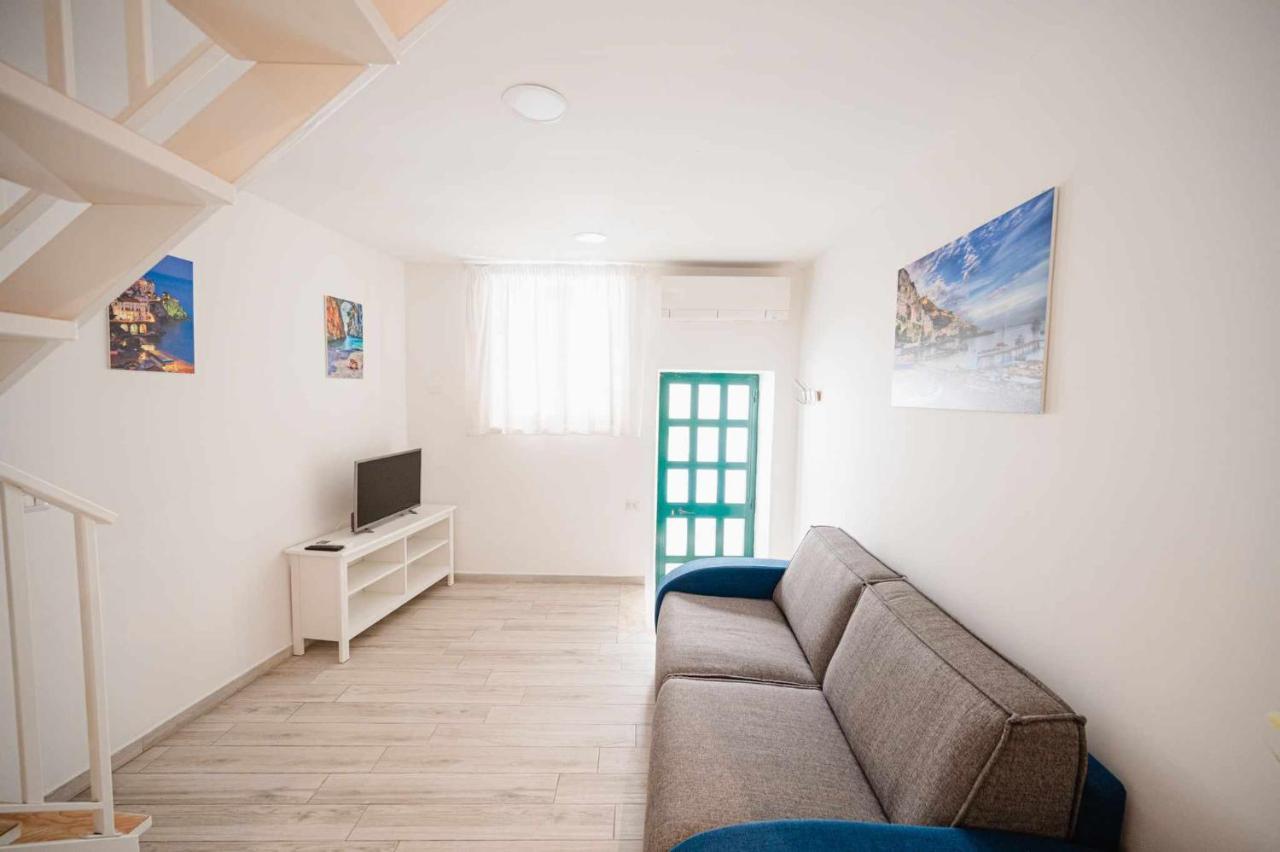 White Amalfi Centro Storico By Italianhost Apartment Екстериор снимка