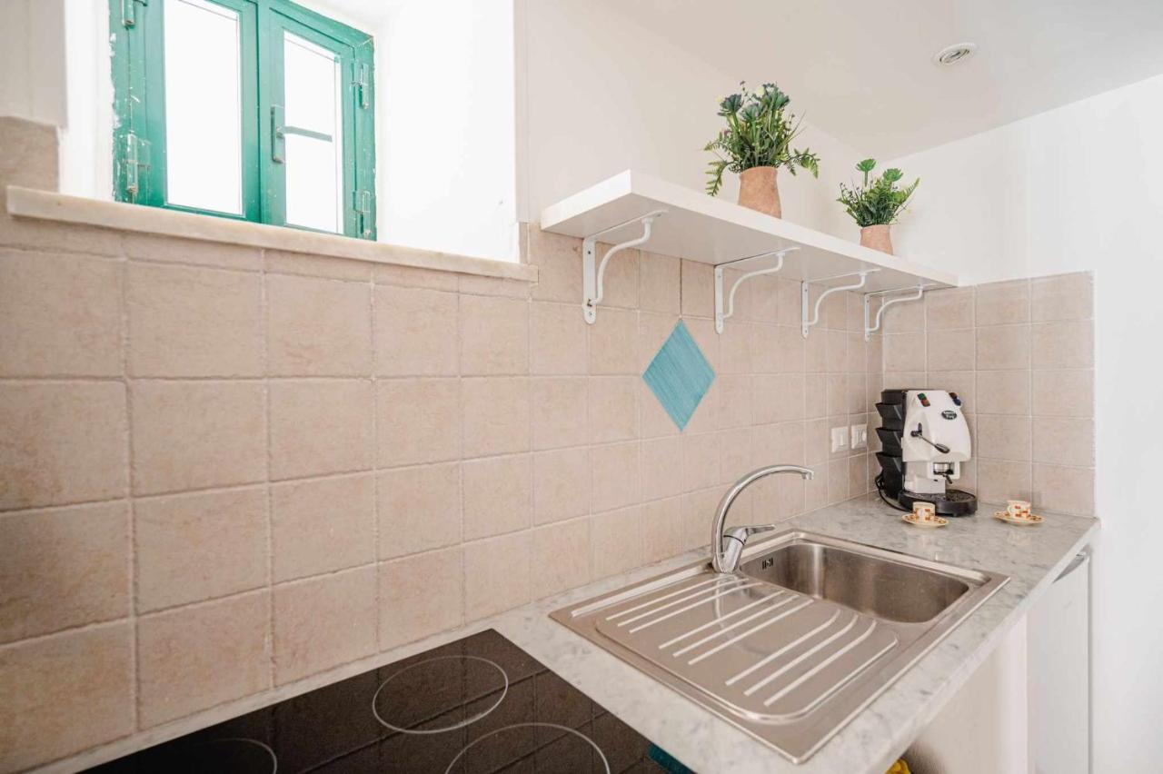 White Amalfi Centro Storico By Italianhost Apartment Екстериор снимка